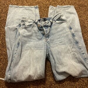 Light wash baggy jeans